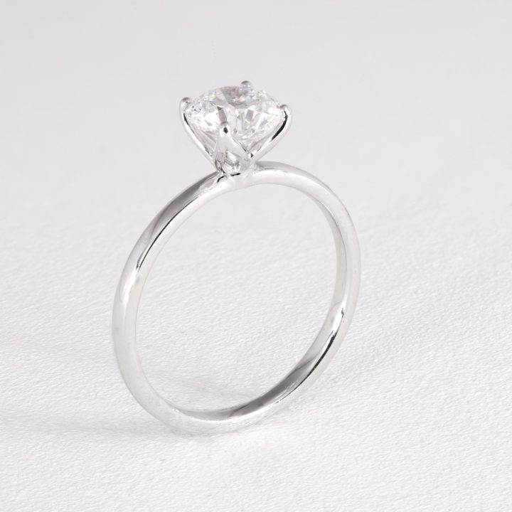 18ct White Gold Diamond 4 Claw Set Solitaire Engagement Ring