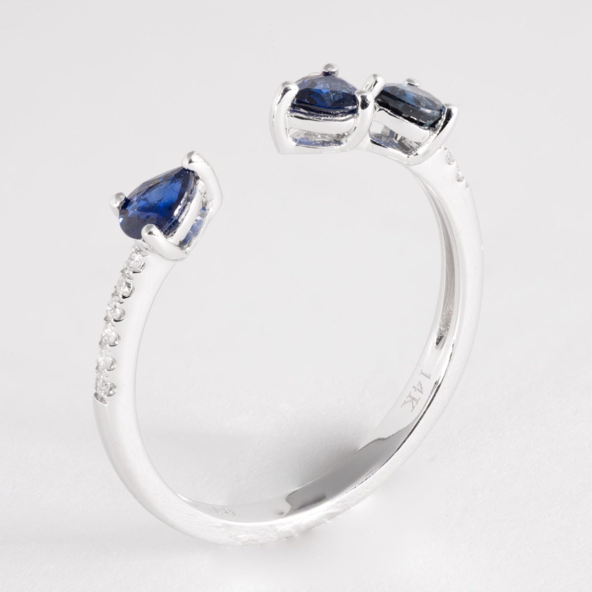 Blue Sapphire & Diamond Ring